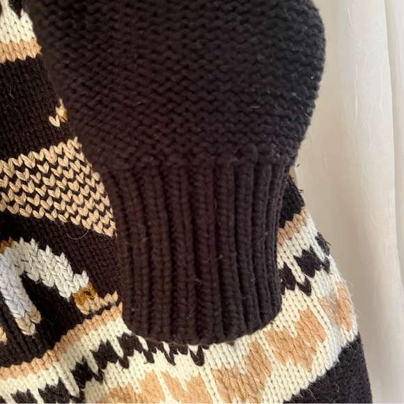 Cozy Vintage Silton Sweater - Picture 4 of 8